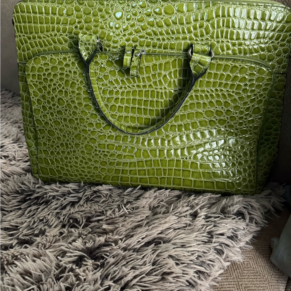 Green Crocodile Embossed Handbag/Computer Bag